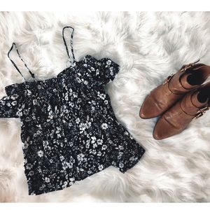 Off the Shoulder Floral Shirt